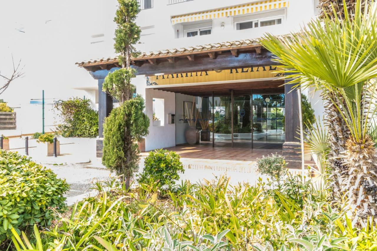 Holidays Royal Marine โรเซส ภายนอก รูปภาพ